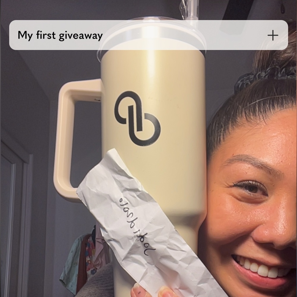 MISSMOBB IS LIVE 🩵🦆 - Picture 11 of 17